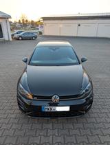 Volkswagen Golf 2.0 TSI DSG 4MOTION R Performance Paket  - gebrauchte Limousinen in Hanau
