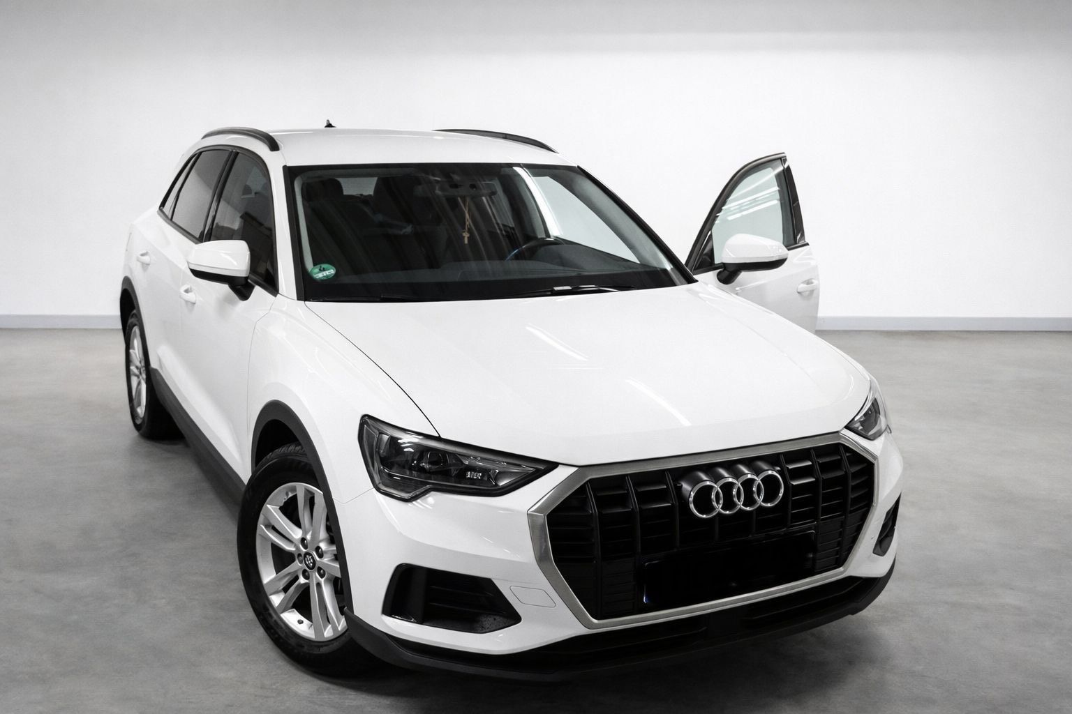 AUDI Audi Q3 weiß