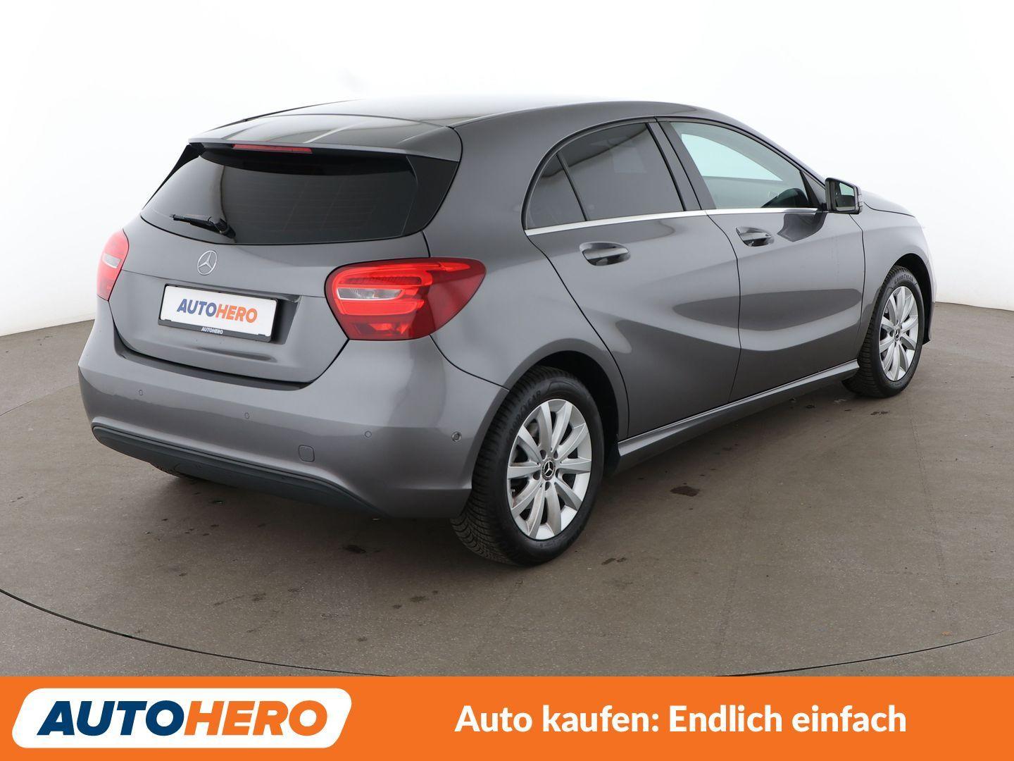 Mercedes-Benz A 180 BlueEfficiency Style Aut.*NAVI*TEMPO*PDC*