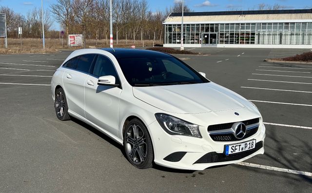 MERCEDES-BENZ CLA 220 Shooting Brake
