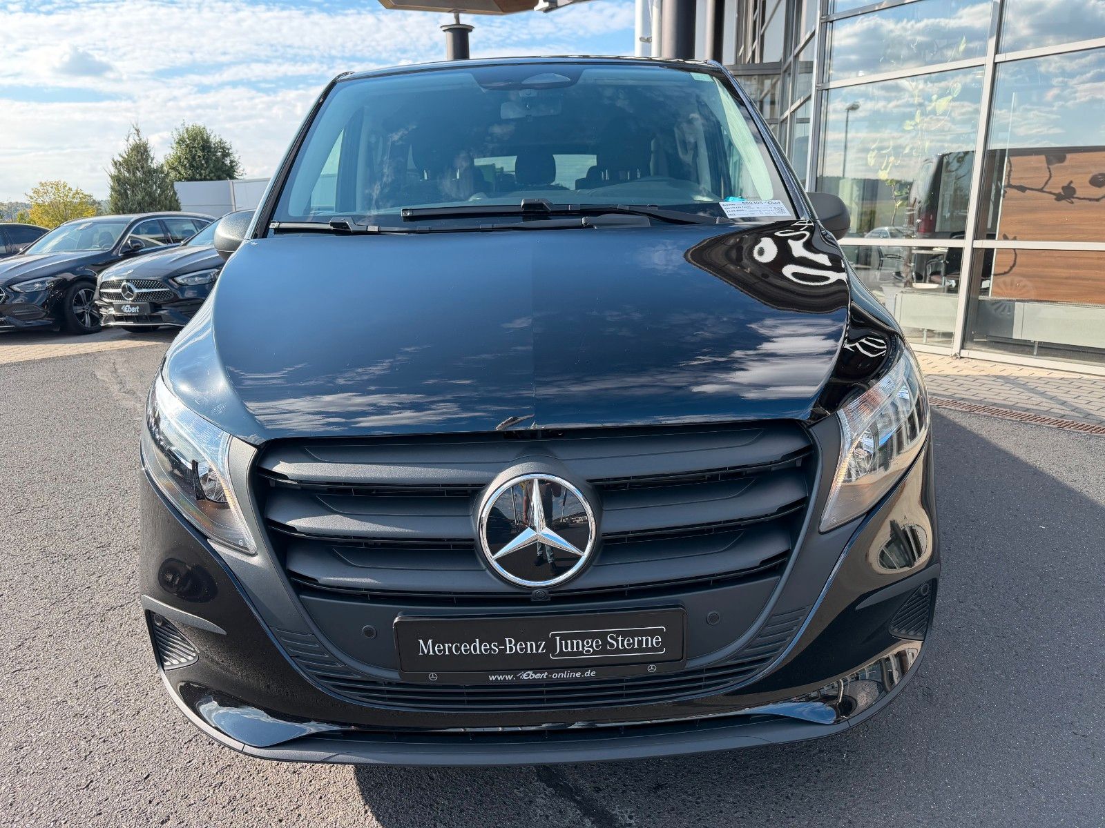 Fahrzeugabbildung Mercedes-Benz Vito 116 CDI 9G Tourer AHK2,5to Navi