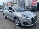 Peugeot 5008 Active - 7 Sitzer - Peugeot 5008 mit Diesel-Antrieb: Kleinbus