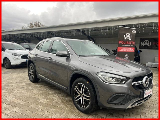 MERCEDES-BENZ Mercedes-Benz GLA 200