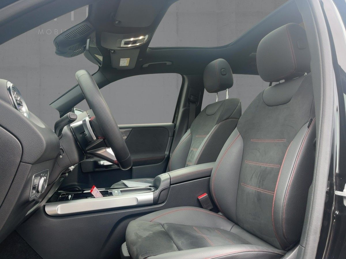 Fahrzeugabbildung Mercedes-Benz GLB 220 d 4M AMG/Night/Pano/Kamera/AHK