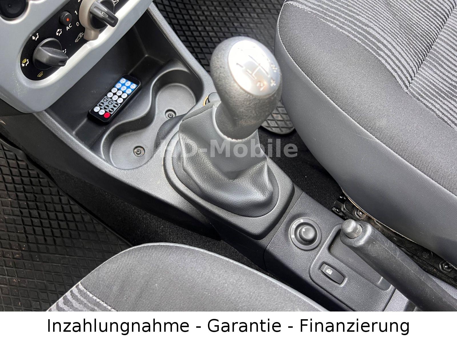 Dacia Logan 2009 — photo 14