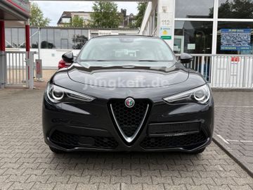 Alfa-Romeo Stelvio - 3