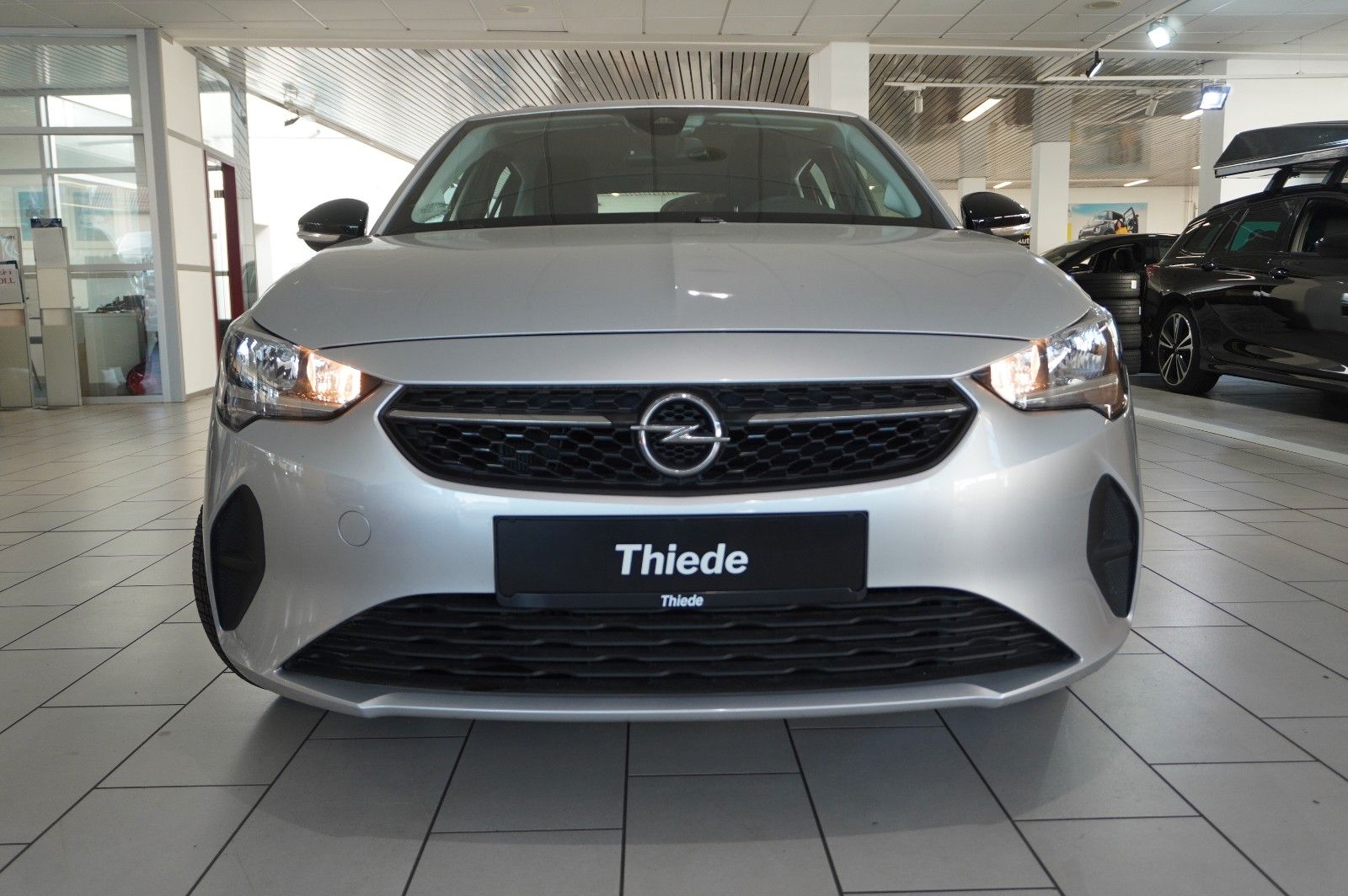 Fahrzeugabbildung Opel Corsa-e F EDITION 7KW NAVI/VIRT/SHZ/DAB/WÄRMEP.