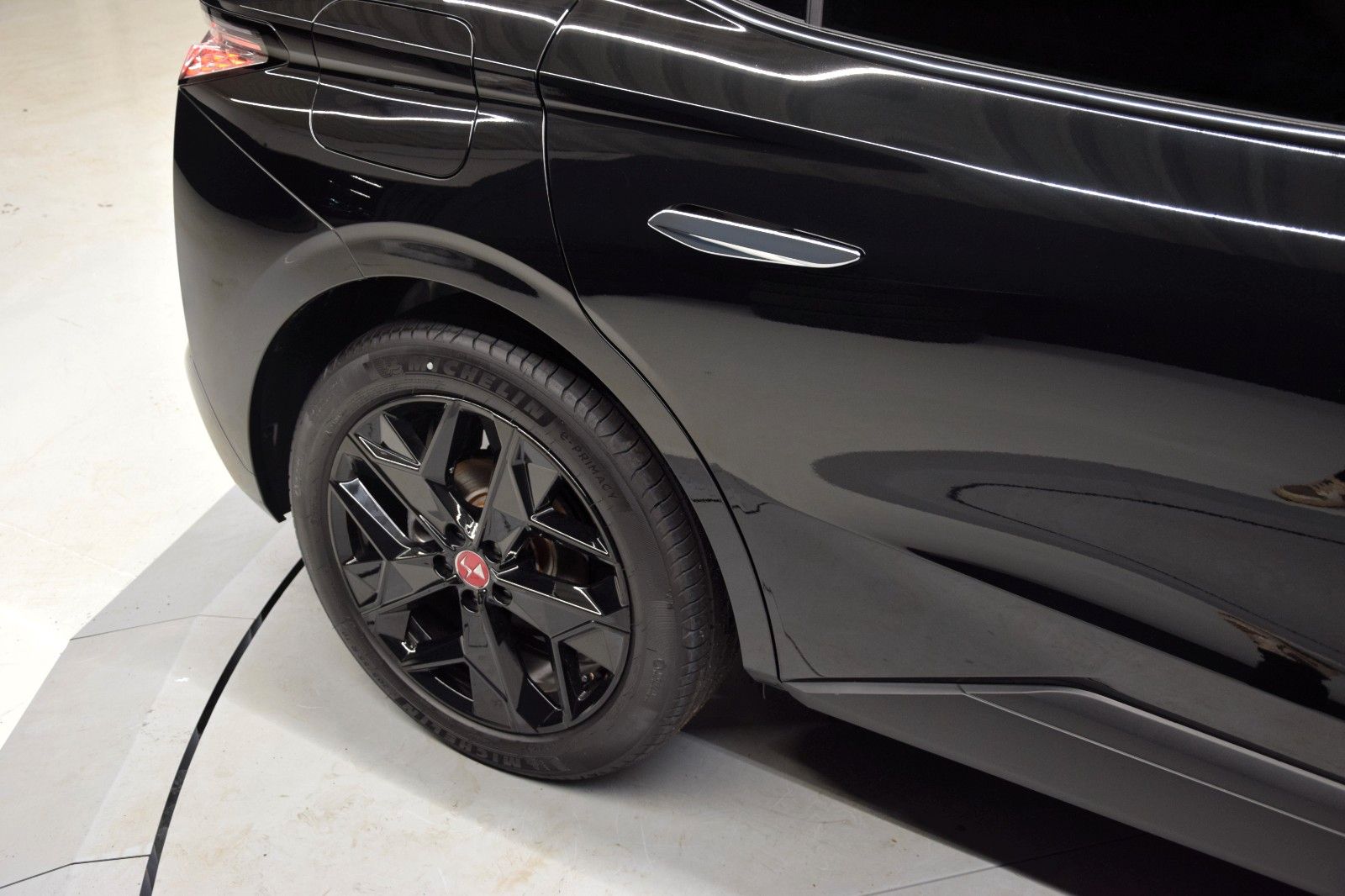 Fahrzeugabbildung DS Automobiles DS4 Performance Line Pure Tech 130 HuD Memory