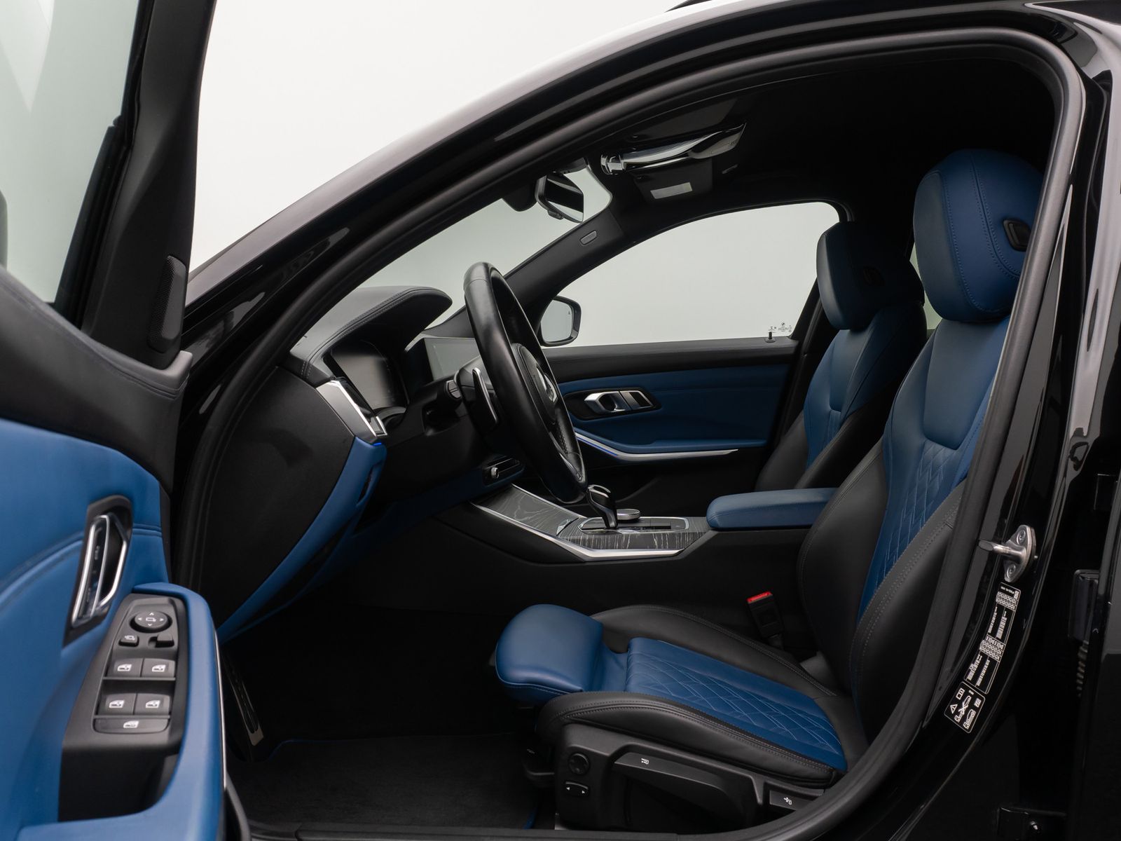 Fahrzeugabbildung BMW 320d xD M Sport DAB Laser Standhz 360°Individuai