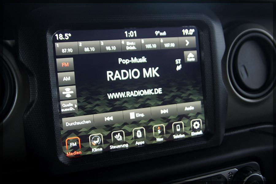 Jeep Wrangler 3.6 V6 Sport Auto / CAM / UNFALLFREI