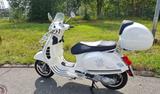 Vespa Yacht Club Sonderedition GTS 300 - Vespa Motorräder in Lübeck