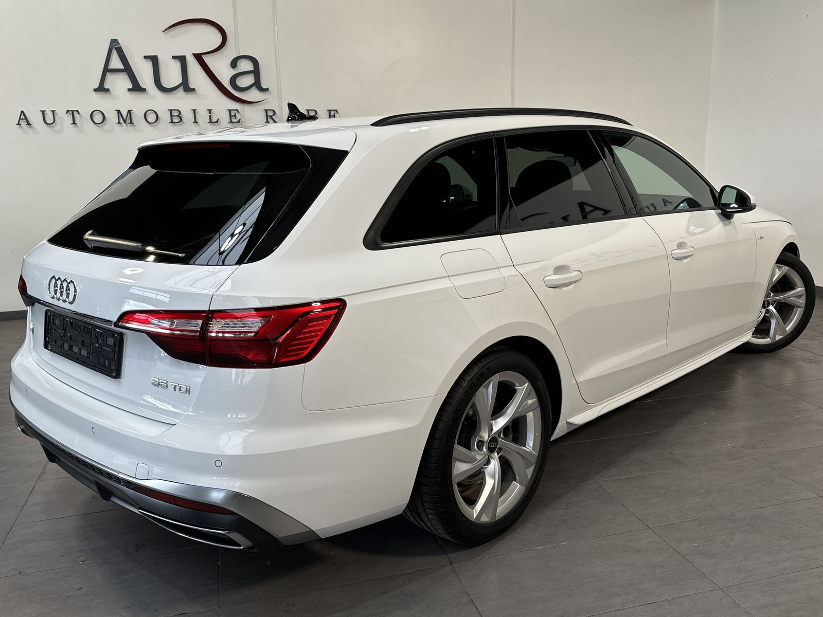 Fahrzeugabbildung Audi A4 Avant 35 TDI S-Line NAV+LED+KAMERA+1HD+18ZOLL