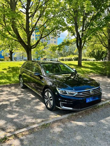 VW Passat Variant
