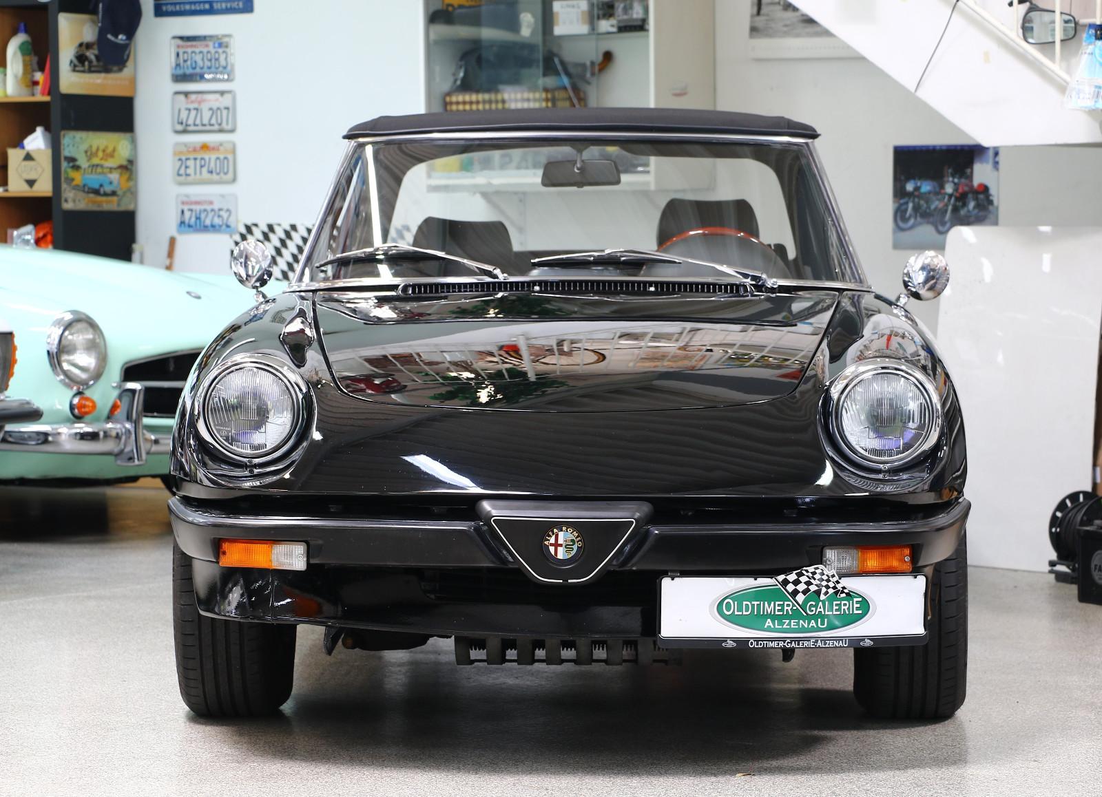Alfa Romeo Spider 2000