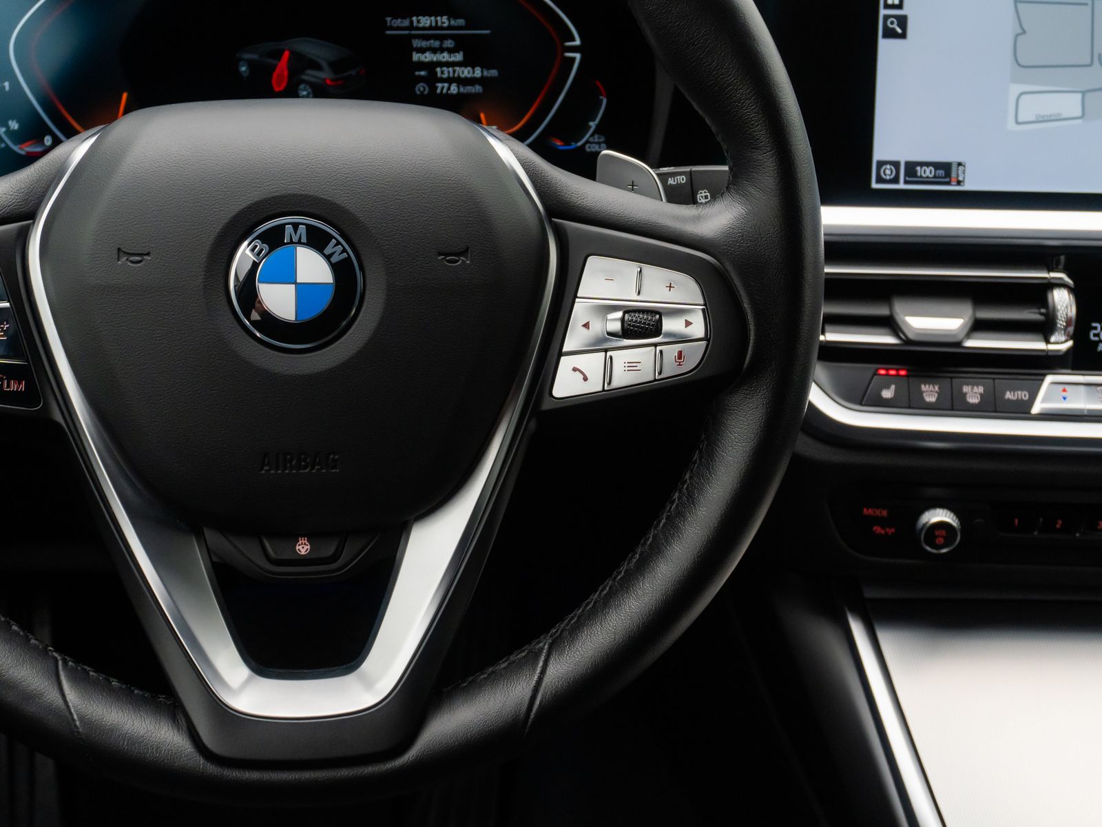 Fahrzeugabbildung BMW 320i Sport Line Stop&Go Kamera DAB Alarm Komfort