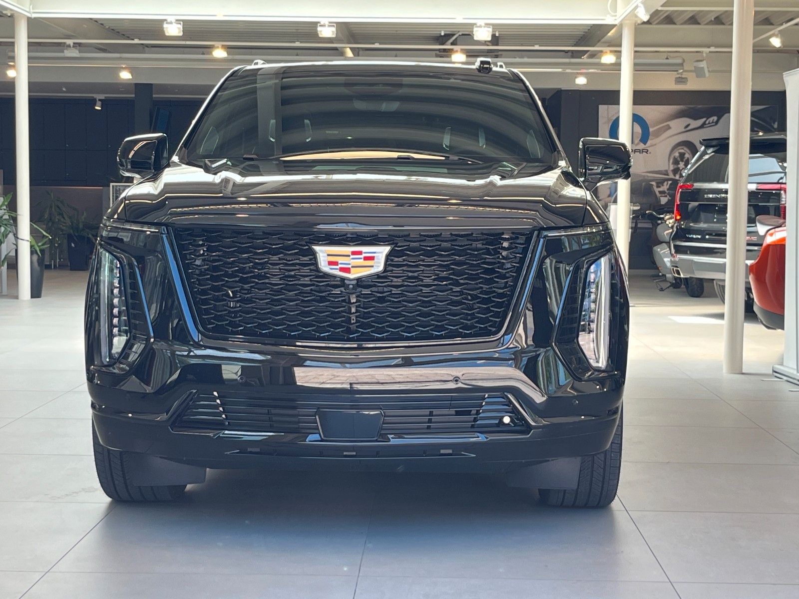 Fahrzeugabbildung Cadillac Escalade Sport Platinum 6.2 V8  4x4 LPG