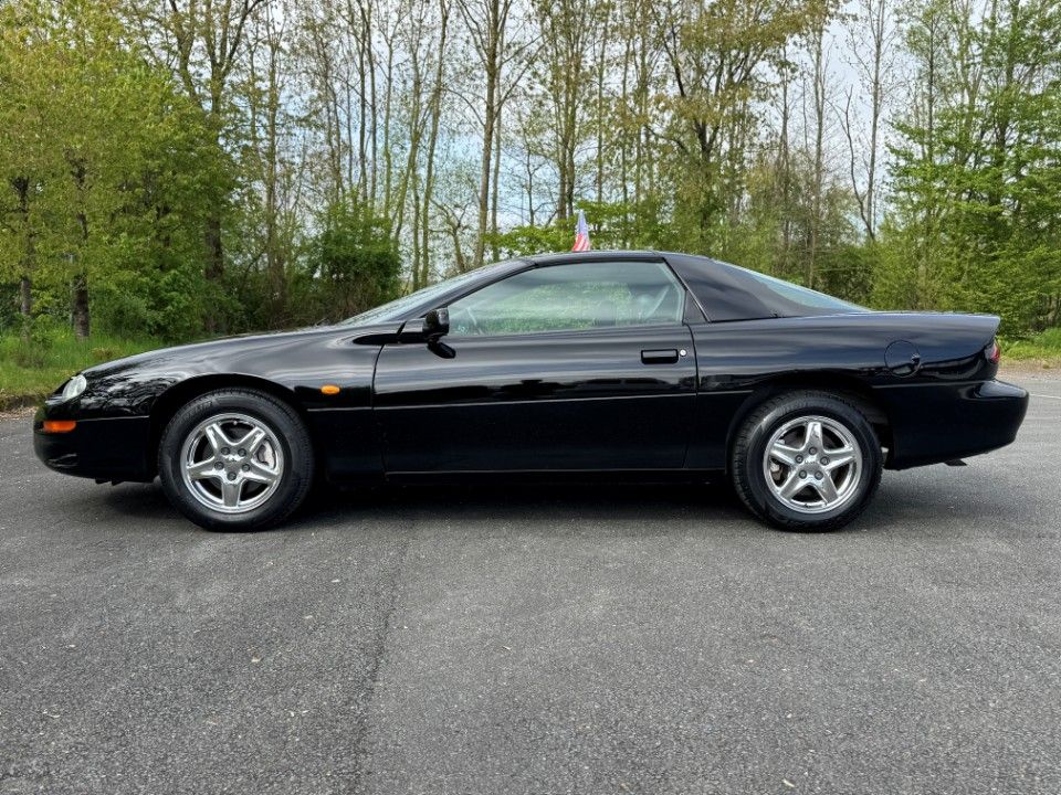 Fahrzeugabbildung Chevrolet Camaro Targa 3.8 deutsches Fzg erst 83.400 KM
