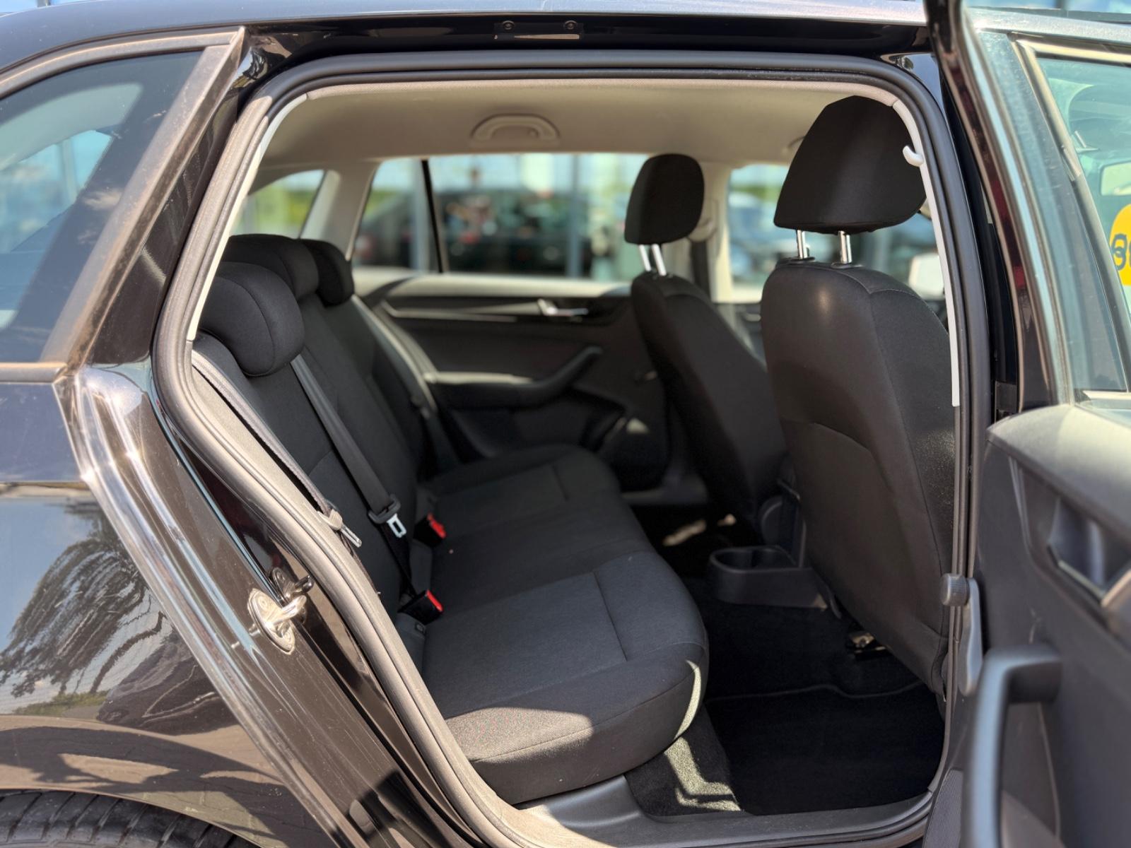 Skoda Rapid Spaceback 1.0 TSI Klima Tüv NEU