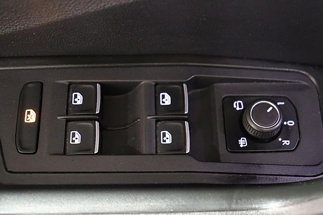 T-Roc R 4Motion DSG LED Navi Pano Sound Klima