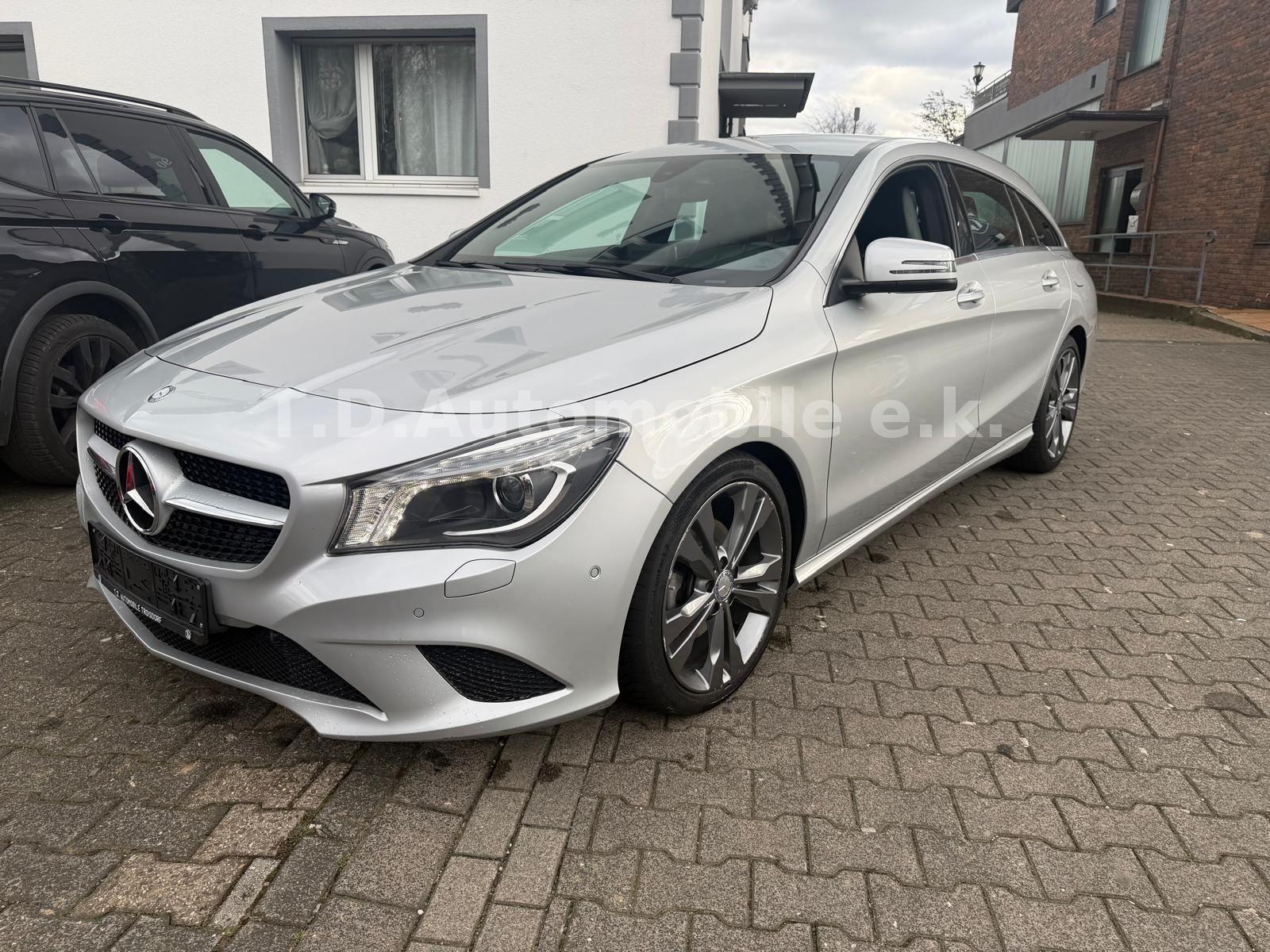 Mercedes-Benz CLA 200 Cdi  Shooting Brake  Tüv Neu Insp Neu