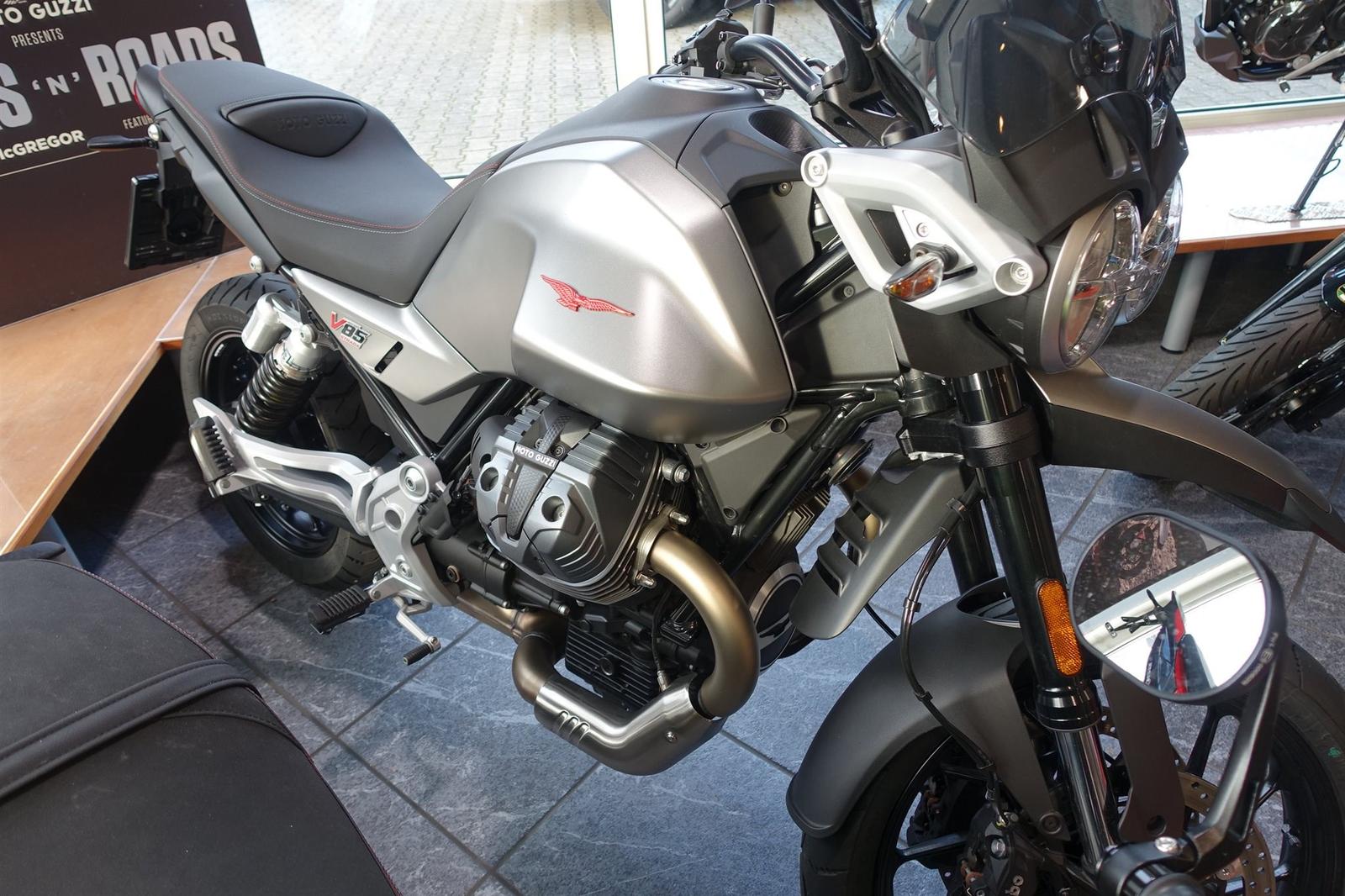 Moto Guzzi V85 Strada Vorführfahrzeug