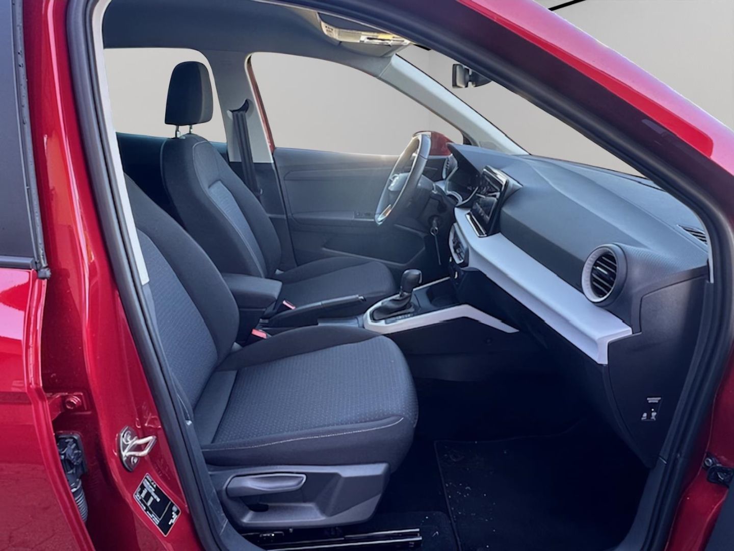 Fahrzeugabbildung SEAT Arona Navi Digitales Cockpit LED Sperrdiff. ACC