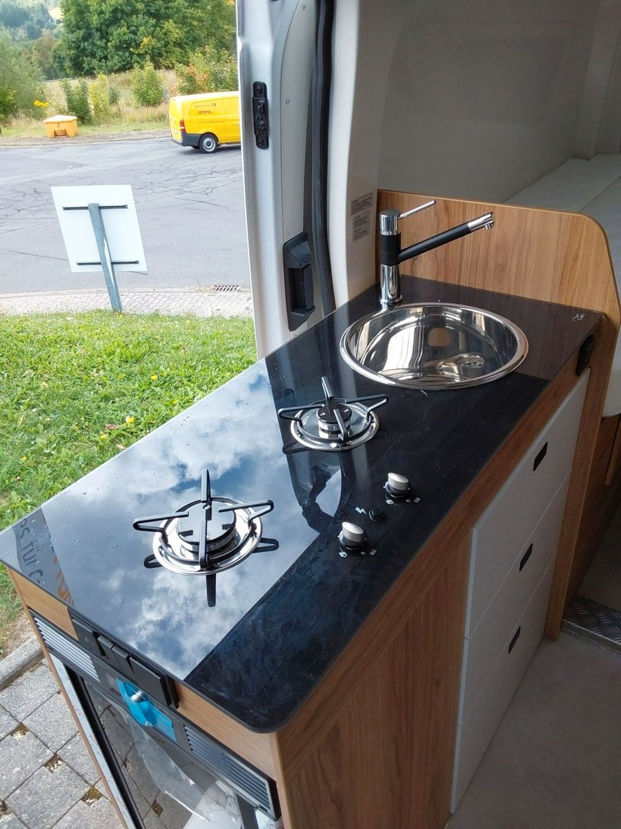 Fahrzeugabbildung Karmann Dexter 4x4 DE 570 AW Klima, RFK, El. Trittstufe