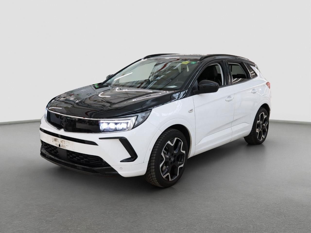 Fahrzeugabbildung Opel Grandland (X) 1.6T GSe HYBRID 4X4 NAVI/LED/SPORT
