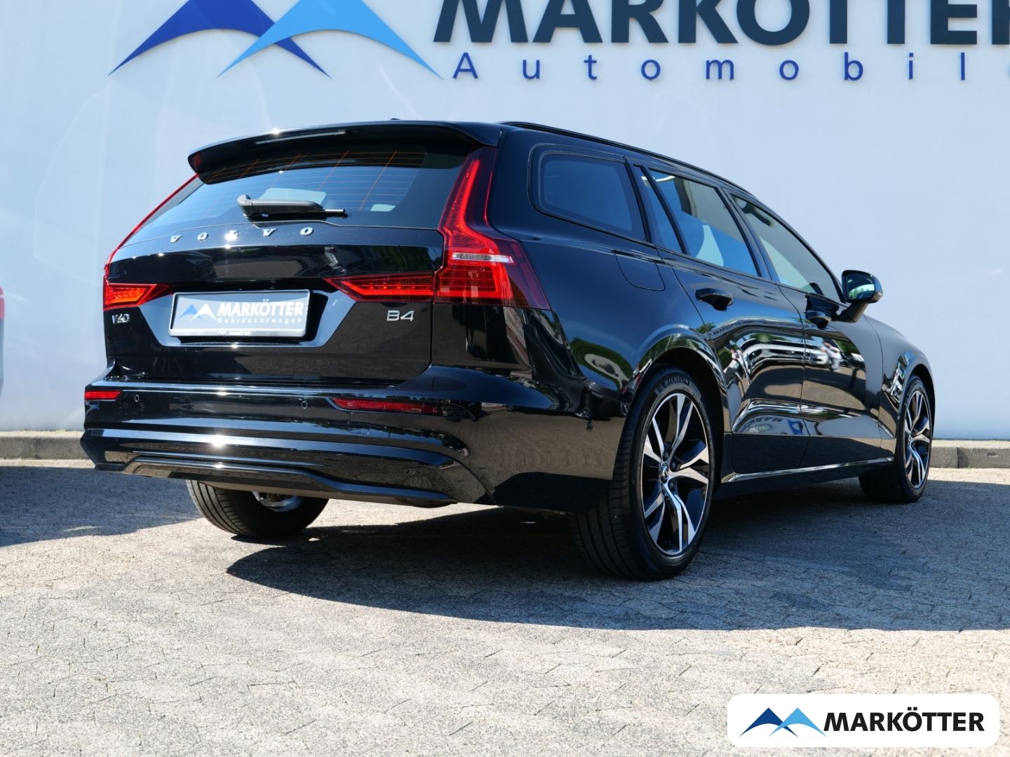 Volvo V60 B4 Plus Dark AHK/STHZ/BLIS/360CAM/Google imagem 3