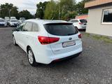 Kia cee'd / Ceed Scheckheft Tempomat Sitzheizung - gebrauchte Kia cee'd / Ceed aus dem Jahr 2014