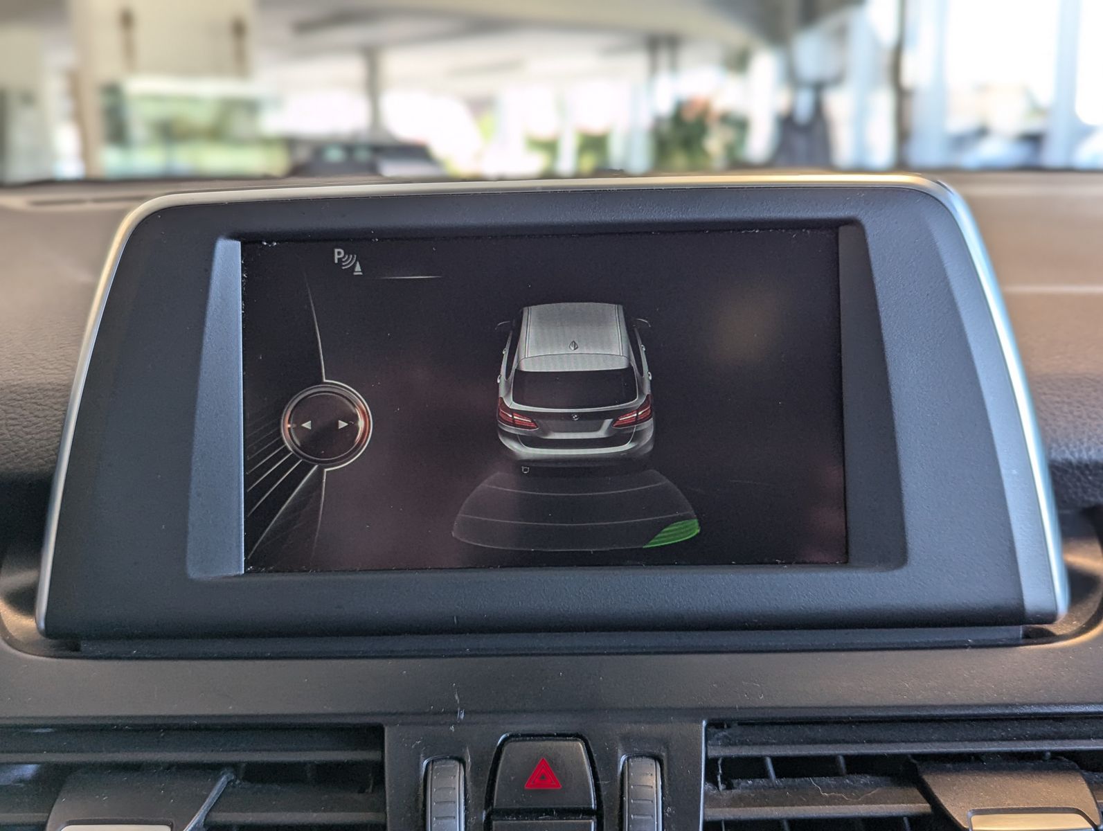BMW 220 Active Tourer d xDrive LED Pano Navi SHZ AHK - Image 24