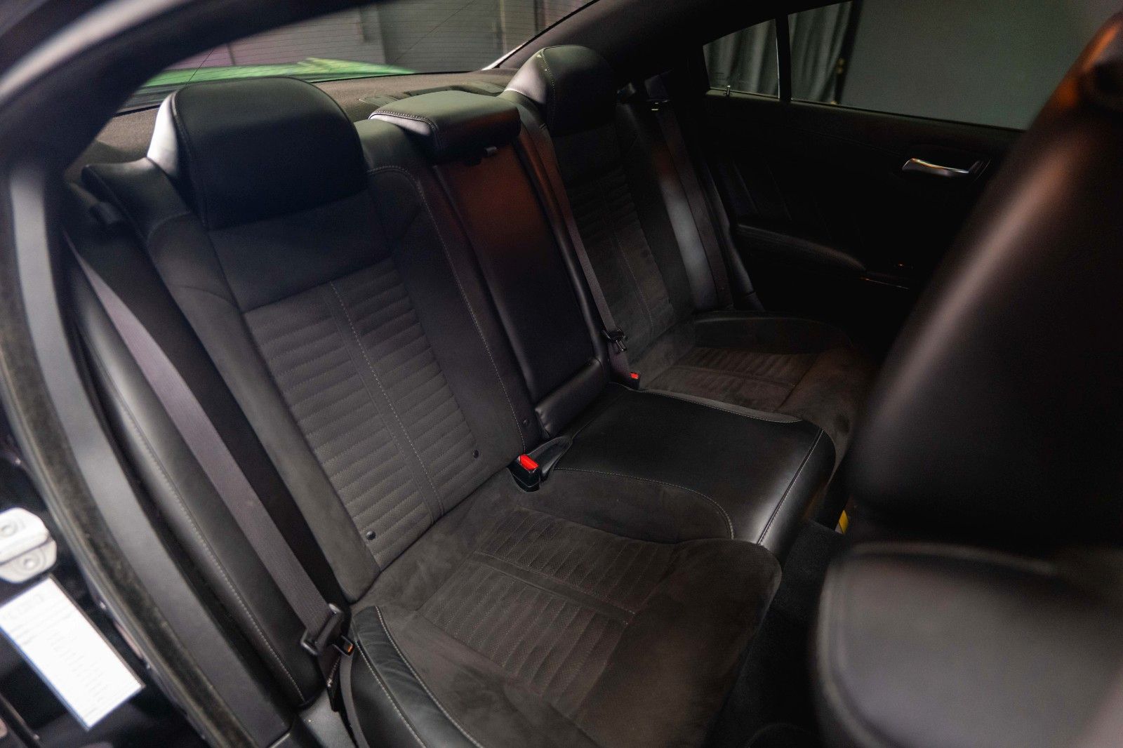 Fahrzeugabbildung Dodge Charger 5.7 V8 HEMI R/T DAYTONA Performance