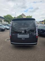 Hyundai STARIA 2.2 CRDi Signature 7-Sitzer Auto 4WD ... - Hyundai STARIA von privat