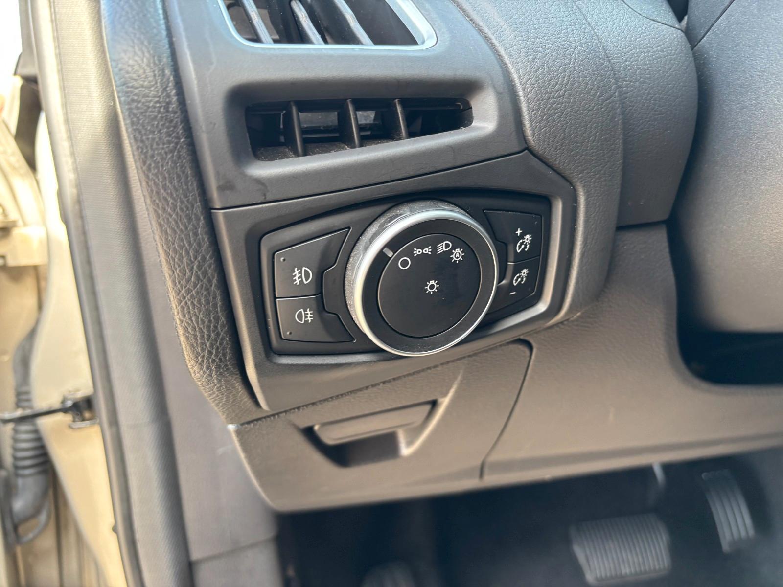 Ford Focus Turnier Titanium* Navigation *Automatik