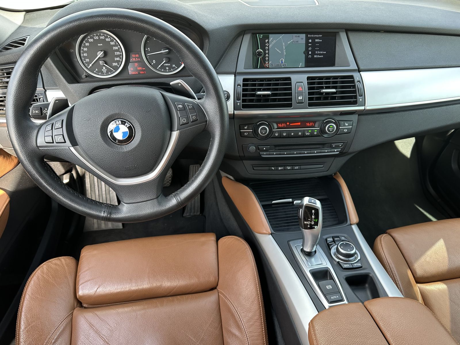 Fahrzeugabbildung BMW X6 xDrive30d NAV+XEN+AHK+19ZOLL+MEMORY+3HD+SHZ