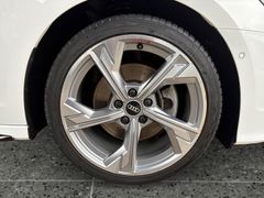 Fahrzeugabbildung Audi A3 Limousine S line 35 TFSI S-tr. -HUD*Navi+*RFK