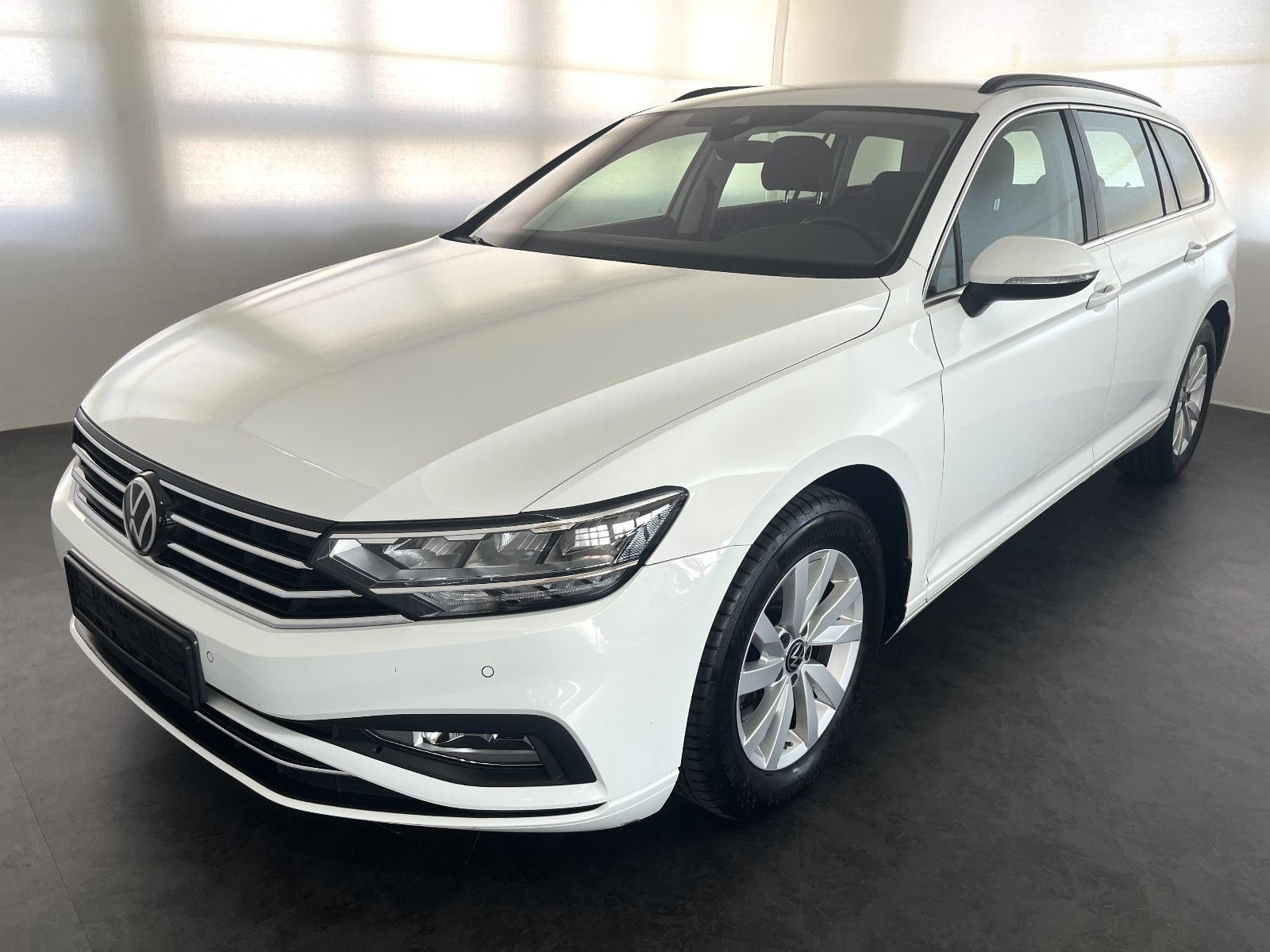 Volkswagen Passat Variant - 1
