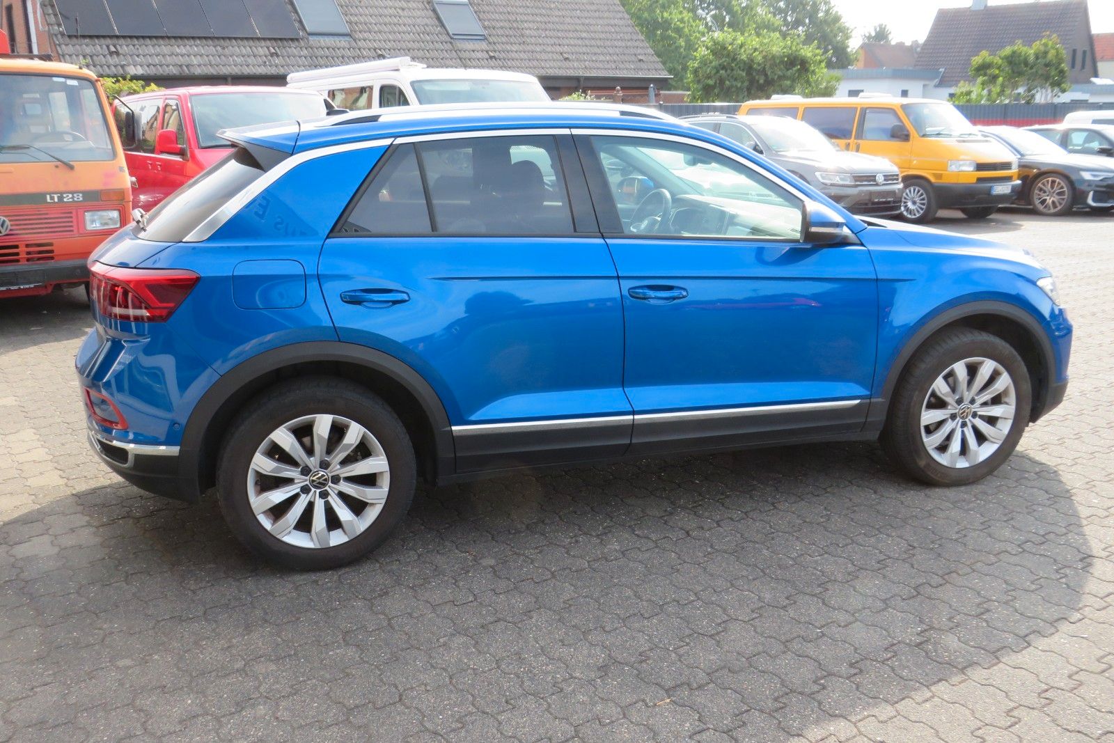 Fahrzeugabbildung Volkswagen T-Roc Style KAMERA ACC NAVI APP SITZH DIGI-COPI
