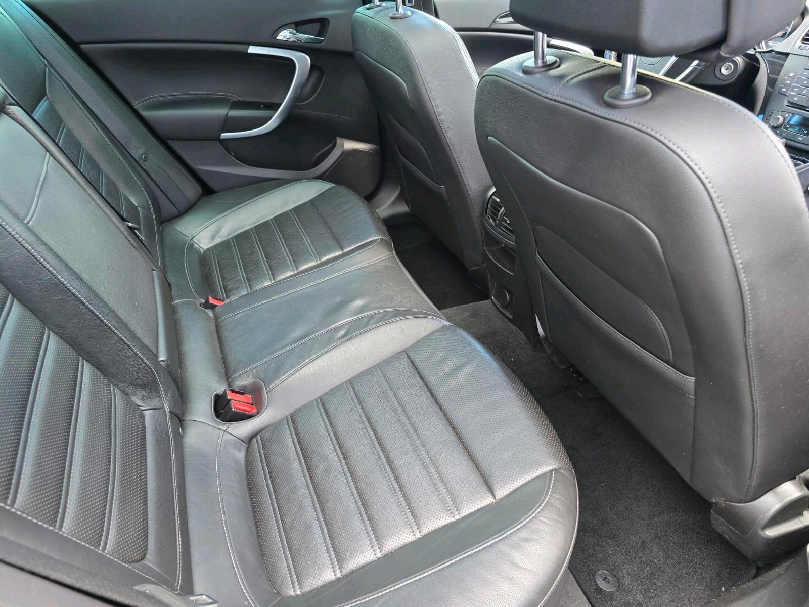 Opel Insignia 2009 — photo 8