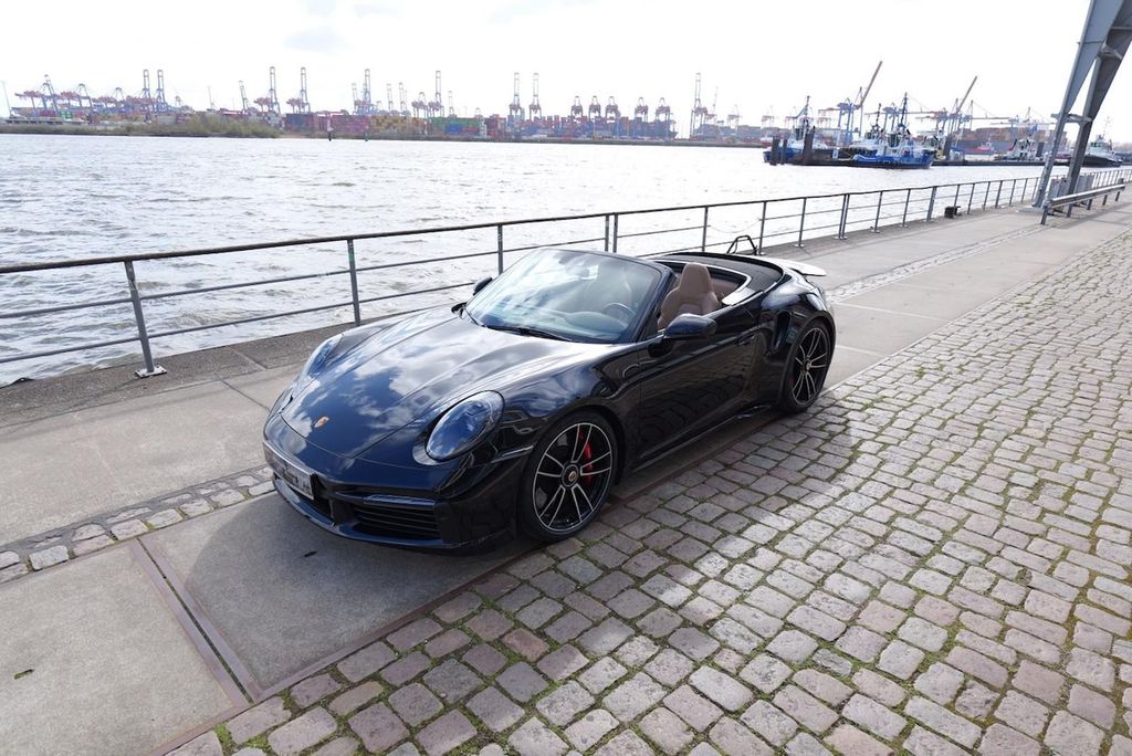 Porsche 992