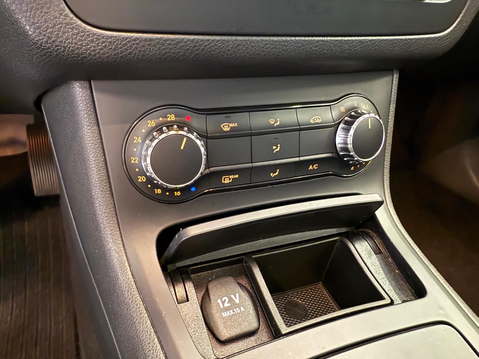 Fahrzeugabbildung Mercedes-Benz MB  B 180 / NAVI/AUTOMATIK