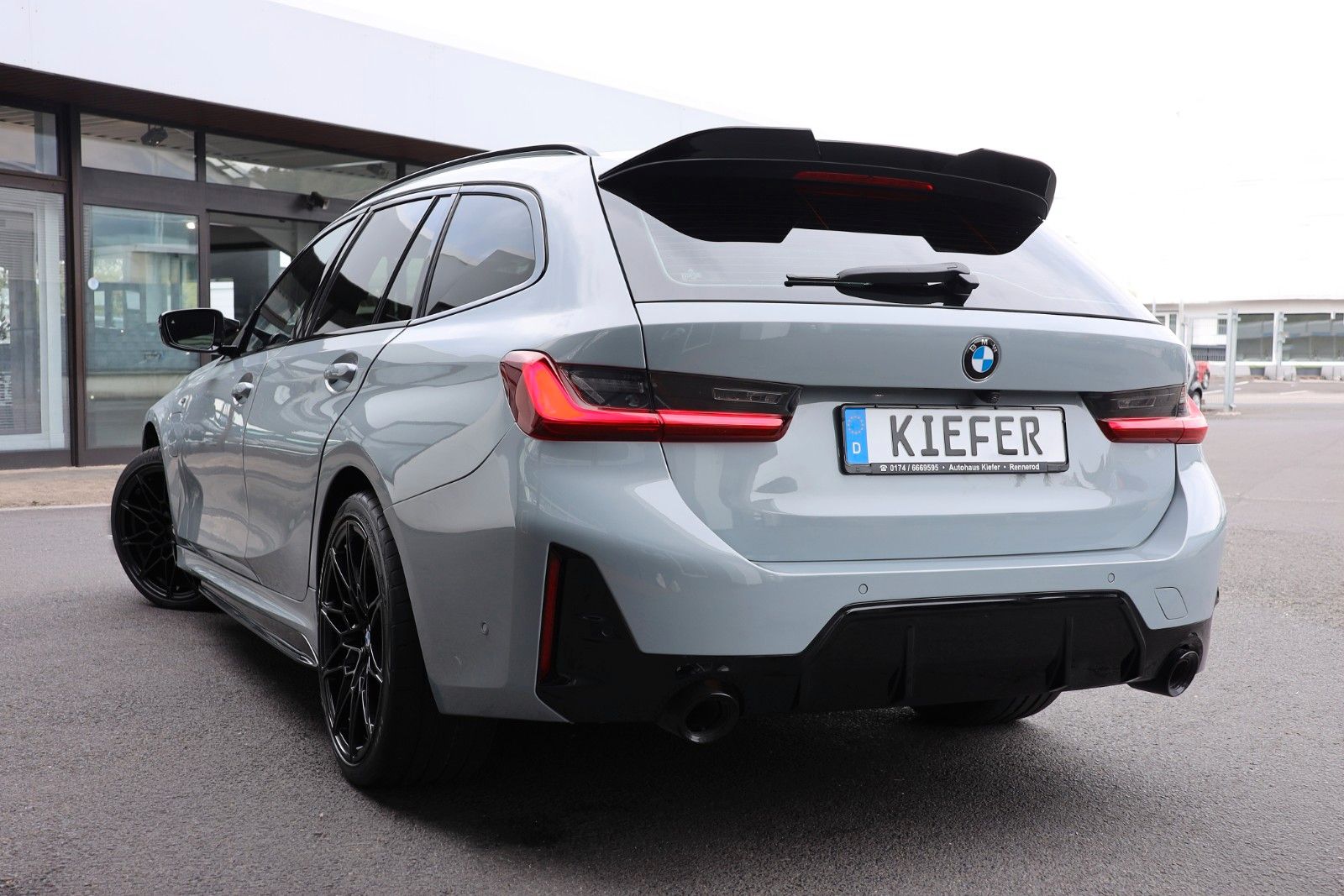 BMW 330e Touring xDrive M HUD 360° H&K SHZ TOTW R19 foto 6