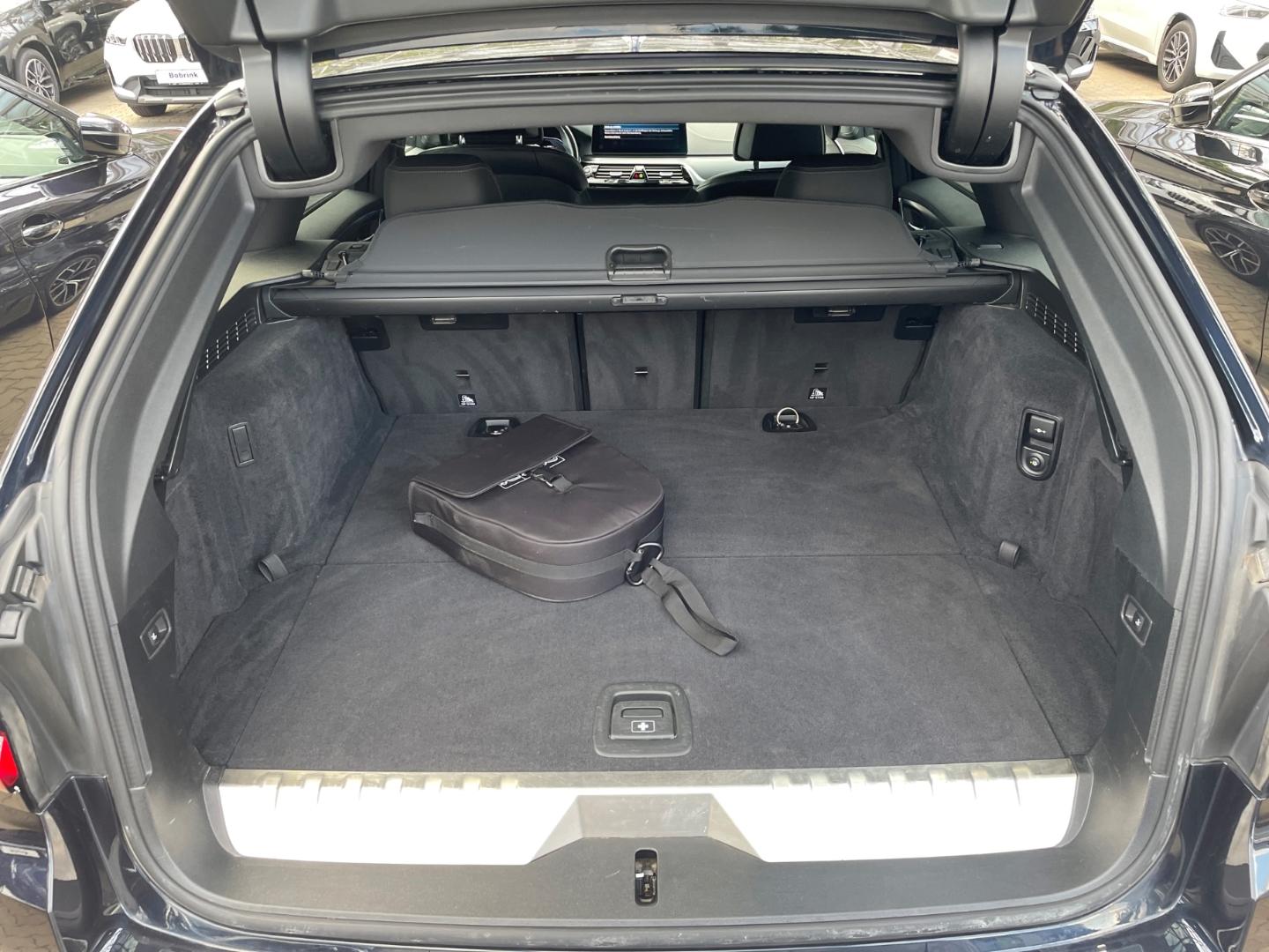 BMW 530 e xDrive Touring Hybrid M Sport Pro Pano H/K