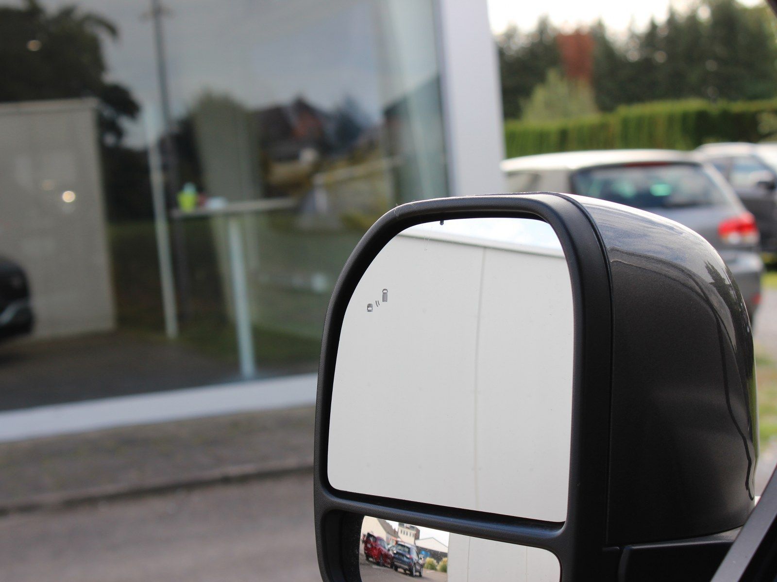 Fahrzeugabbildung Ford Tourneo Custom 320 L1 Tourneo Titanium X AWD