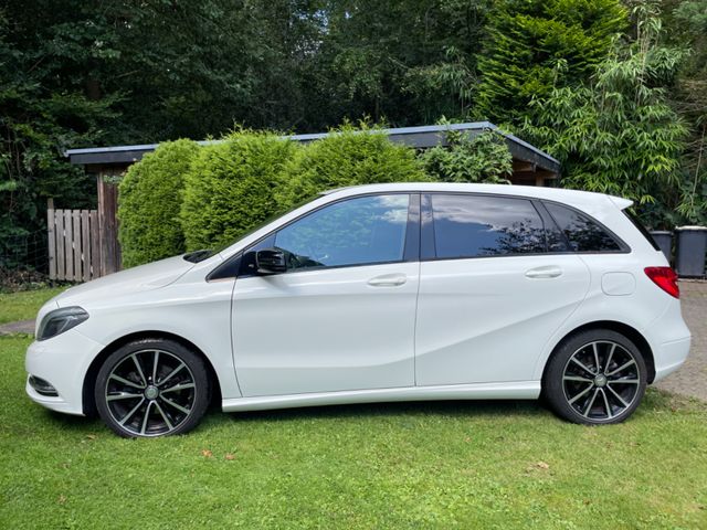 Mercedes-Benz B 180 CDI BlueEFFICIENCY Sports Tourer