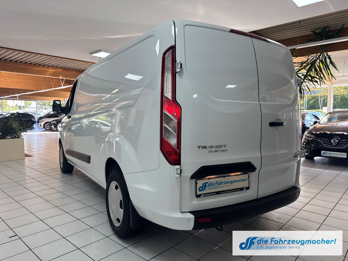 Fahrzeugabbildung Ford Transit Custom Kasten 320 L2 Trend 2.0 TDCi EU6d