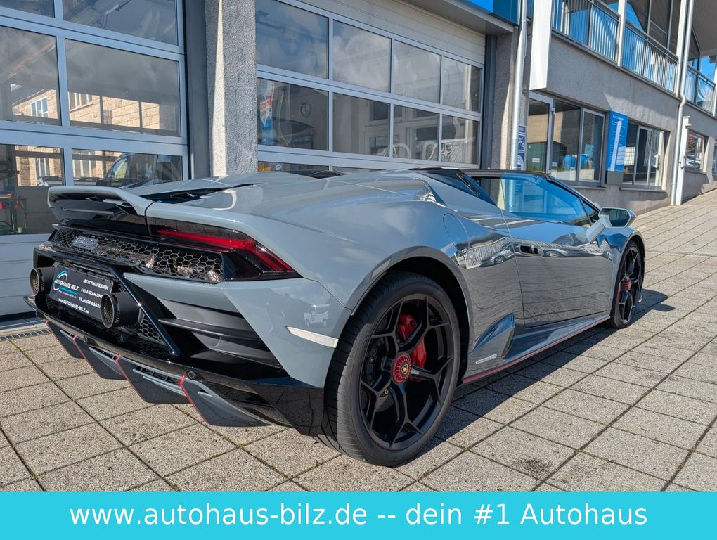 LAMBORGHINI Huracán 2025