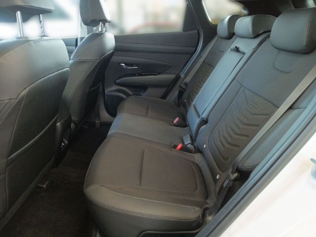 Fahrzeugabbildung Hyundai Tucson FL PHEV (MY25) 1.6 T-GDi (252 PS) 6-AT 4W