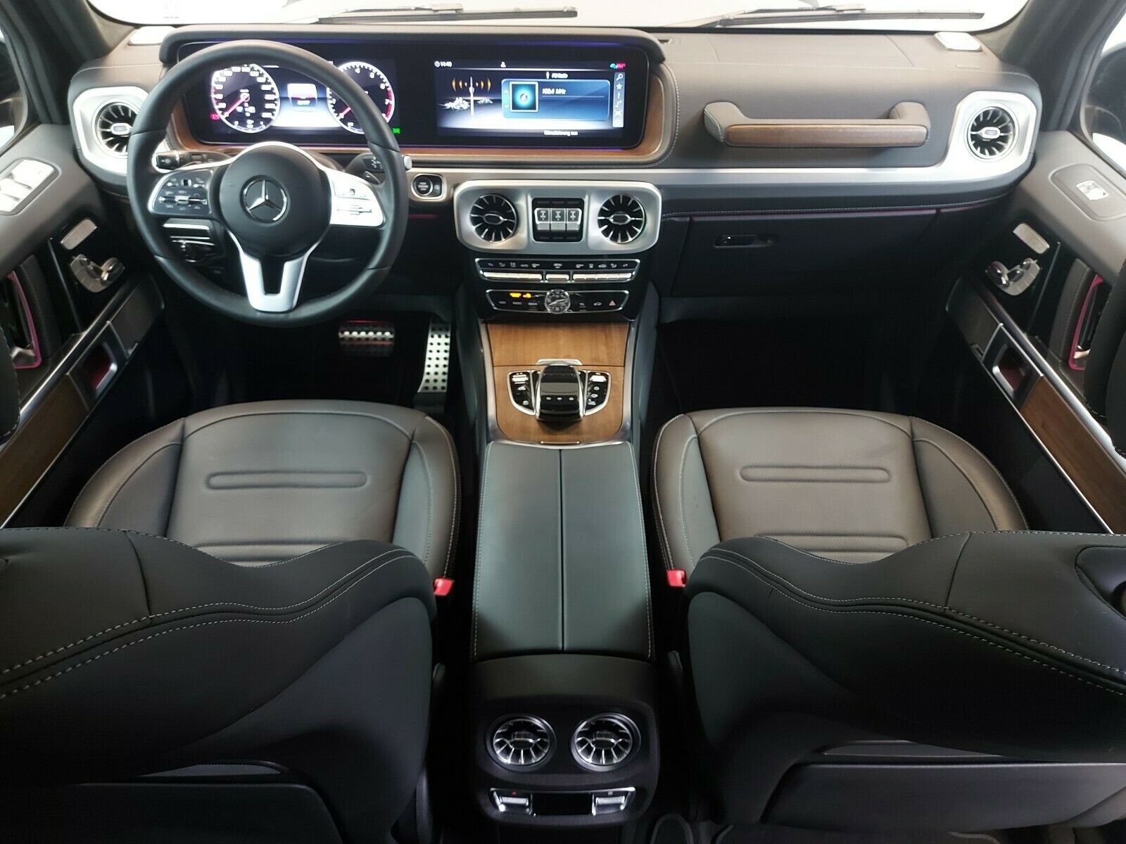 Fahrzeugabbildung Mercedes-Benz G 500  AMG LINE *Exklusiv Interieur*SHD*Standh.*