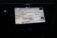 VW Tiguan 2.0 TDI Highline R-Line 4Motion | Pano VW Tiguan 2.0 TDI Highline R-Line 4Motion | Pano